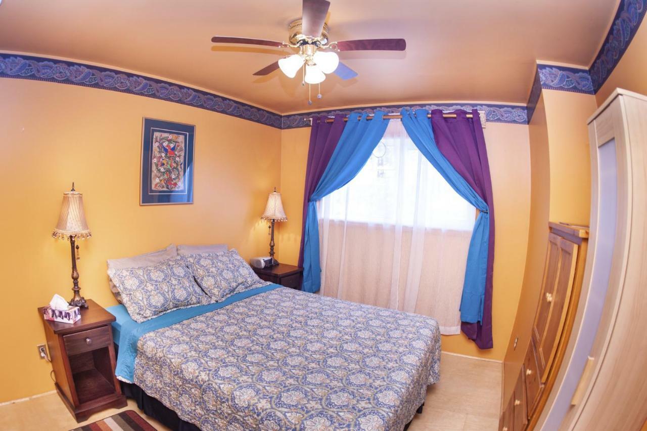 Tiga Bed And Breakfast Yellowknife Esterno foto
